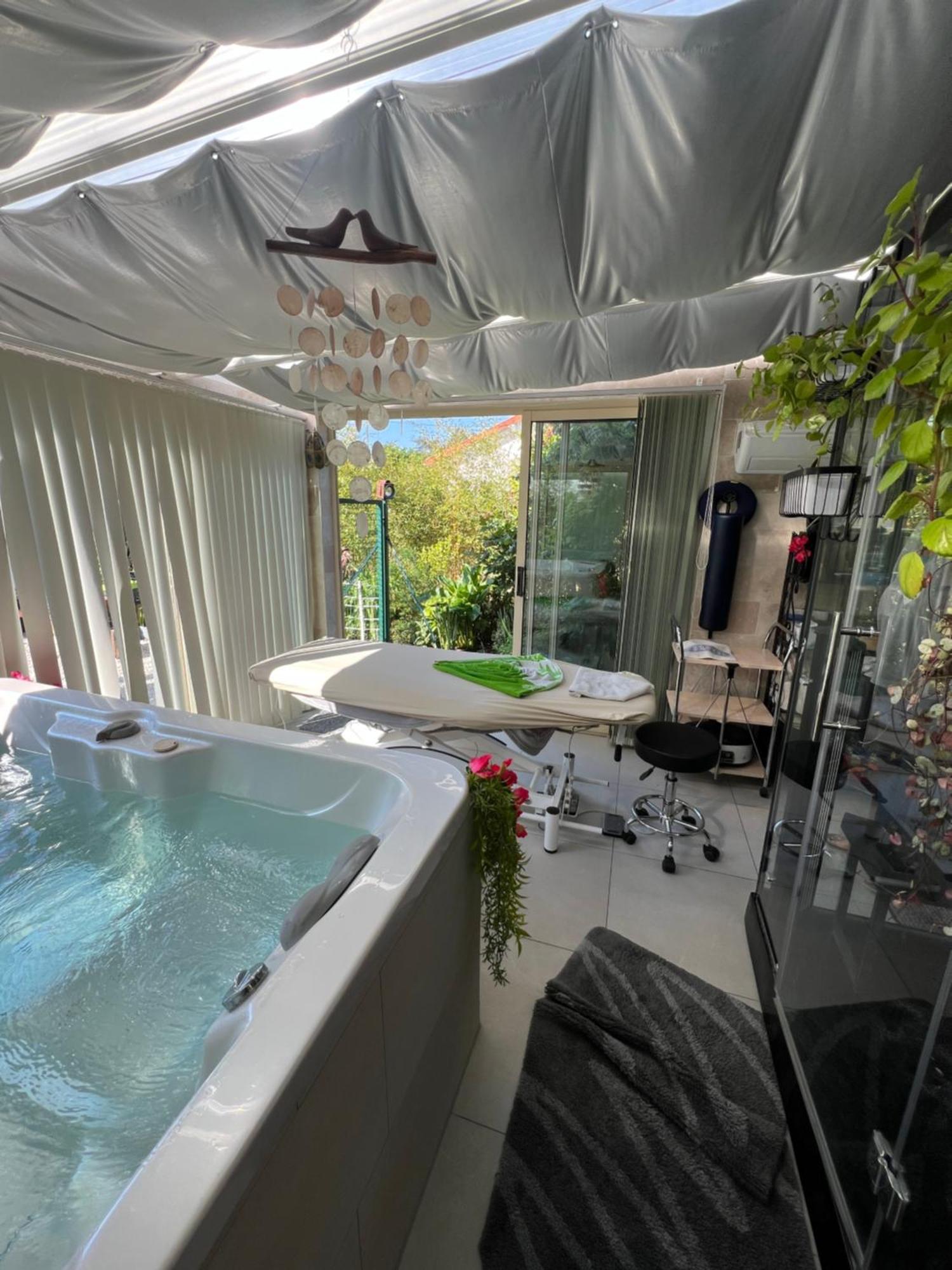 La Maison Du Bonheur Saintry-sur-Seine Esterno foto