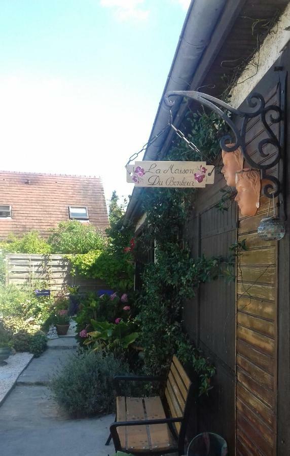 La Maison Du Bonheur Saintry-sur-Seine Esterno foto